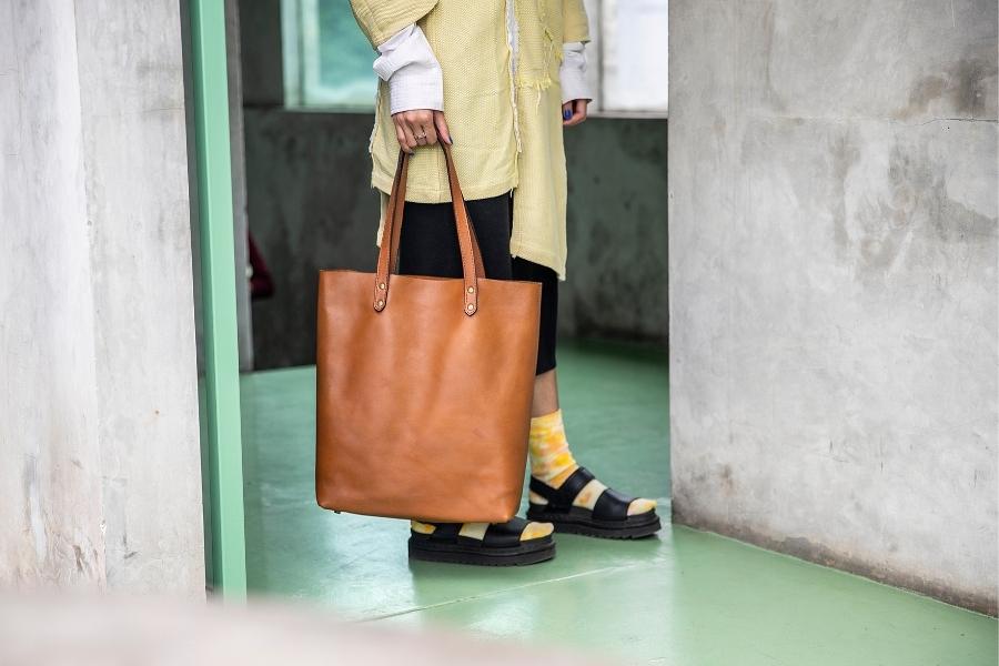 Slim Tote Bag
